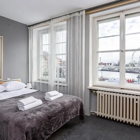 Targ Rybny Standard By Bookinghost * Gdansk