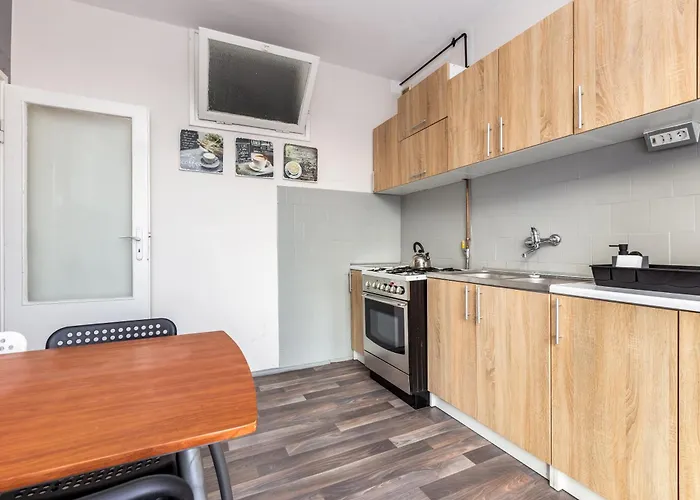 Targ Rybny Standard By Bookinghost * 格但斯克