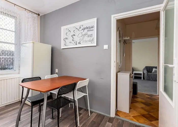 Targ Rybny Standard By Bookinghost *